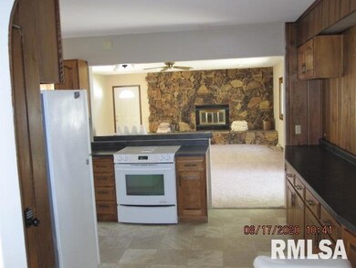 2029 3rd St, Moline, IL 61265 - photo 7