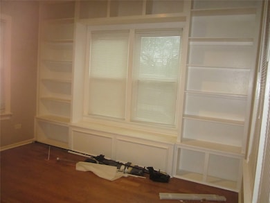 3rd Bedroom or Study Built in Book Cases