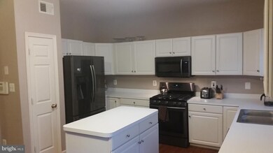 46792 Lawnes Creek Terrace, Sterling, VA 20165 - photo 7