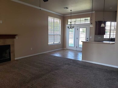 205 NW Cherry Ave, Cache, OK 73527 - photo 4