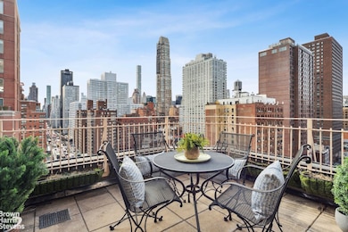 305 E 72nd St unit PHC, New York, NY 10021 - photo 4