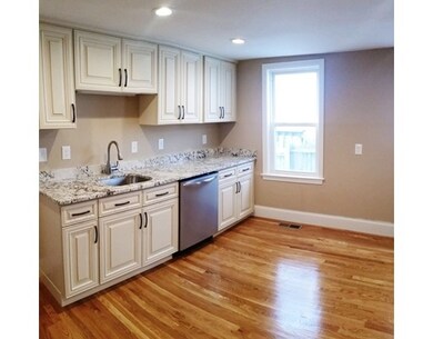 32 Howard St, Lynn, MA 01902 - photo 4