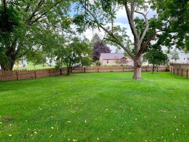 266 State St, Oregon, WI 53575 - photo 4