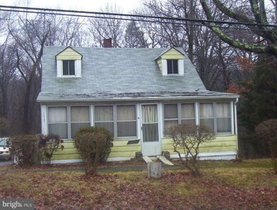 12701 Duckettown Rd, Laurel, MD 20708 - photo 2