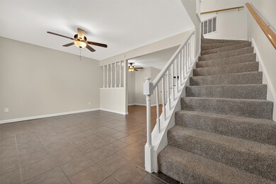 1911 Sherwood Forest St unit 14, Houston, TX 77043 - photo 6