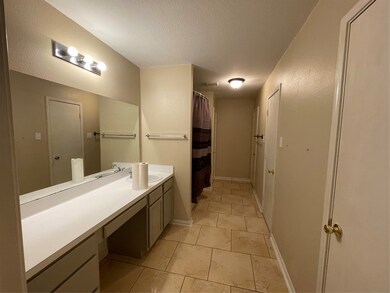 11011 Cayman Mist Dr, Houston, TX 77075 - photo 6
