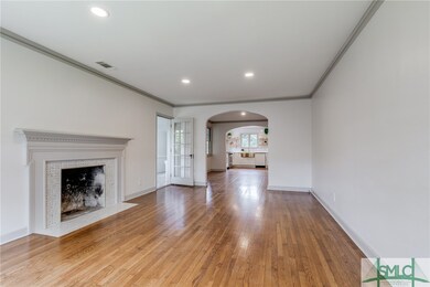 422 E 54th St, Savannah, GA 31405 - photo 4