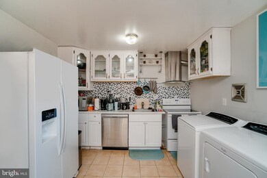 2911 Wetherburn Ct, Woodbridge, VA 22191 - photo 6