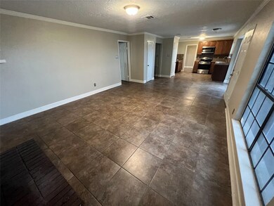 8034 Pine Falls Dr, Houston, TX 77095 - photo 3