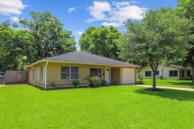 1512 Tobola St, Rosenberg, TX 77471 - photo 2