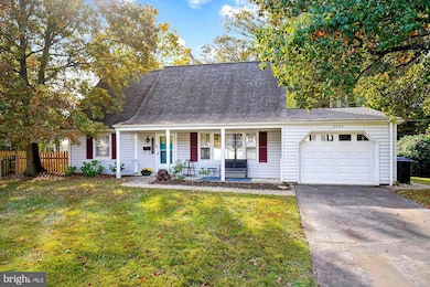 12403 Round Tree Ln, Bowie, MD 20715 - photo 2