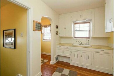 2803 49th St, Des Moines, IA 50310 - photo 6