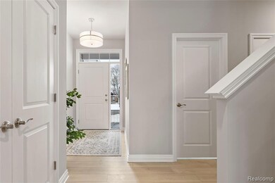 2245 Chase Dr unit 107, Hartland Township, MI 48843 - photo 2