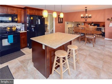 2221 Meadow Lane Dr, Easton, PA 18040 - photo 7