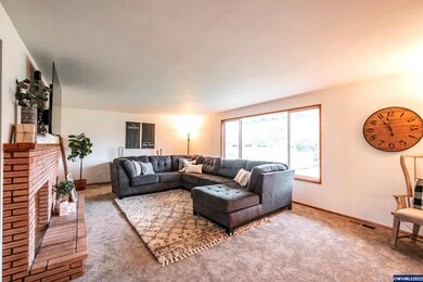 205 SE Fir Villa Rd, Dallas, OR 97338 - photo 5