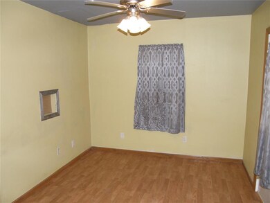 1216 18th Ave SW, Cedar Rapids, IA 52404 - photo 7