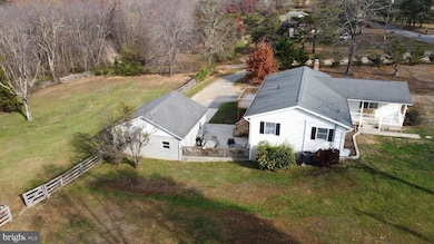 23 Wild Turkey Ln, Berkeley Springs, WV 25411 - photo 3