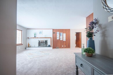 2a Foyer Entry