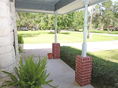 947 Mulberry Ln, Brazoria, TX 77422 - photo 4