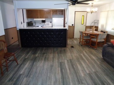 904 Fountainview S, Lakeland, FL 33809 - photo 4