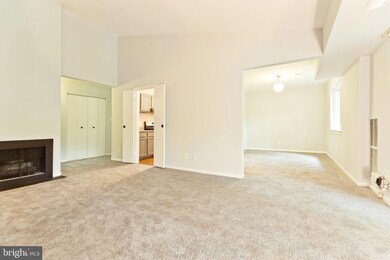 11819 Breton Ct unit 21D, Reston, VA 20191 - photo 3