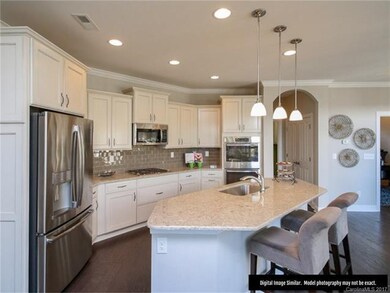 10407 Passau Path Dr unit 12, Huntersville, NC 28078 - photo 7