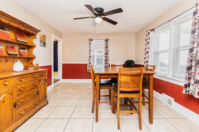 404 Pine Ave, Waynesboro, VA 22980 - photo 7