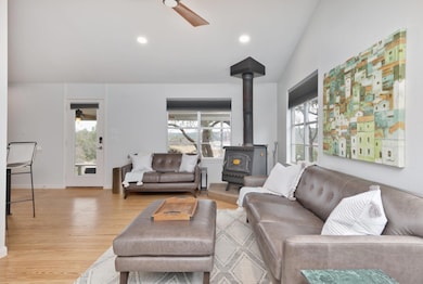 405 Lake View Dr, Spicewood, TX 78669 - photo 6