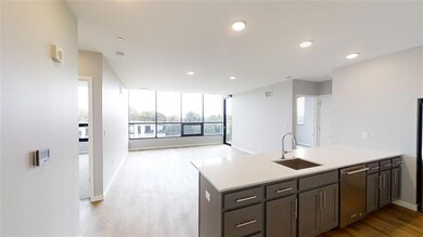 1 University Way unit No. 501, Iowa City, IA 52246 - photo 3