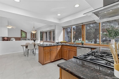 6345 S Geneva Cir, Englewood, CO 80111 - photo 3