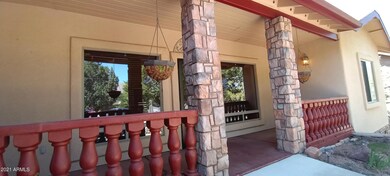 Beautiful Stone Work & Concrete Columns