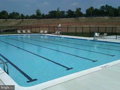 8595 Crooked Tree Ln, Laurel, MD 20724 - photo 4