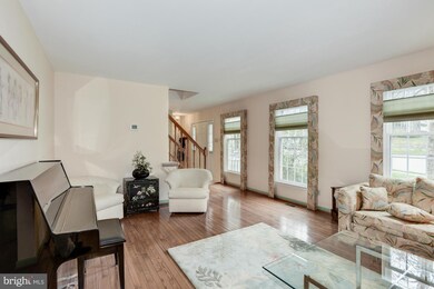 9026 Shinleaf Ct, Columbia, MD 21045 - photo 6