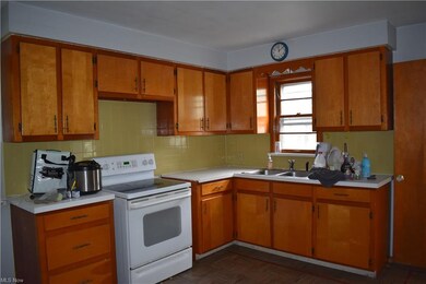 612 W Bagley Rd, Berea, OH 44017 - photo 4