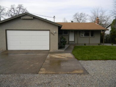 2610 Irwin Rd, Redding, CA 96002 - photo 2