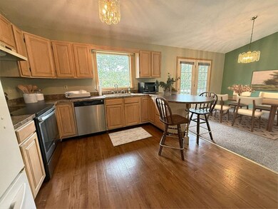 124 Flory Heights, Center Rutland, VT 05736 - photo 3