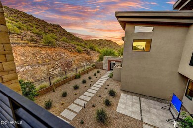 41-Courtyard Overview