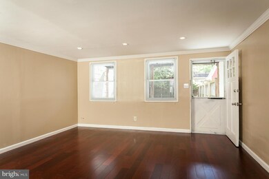 409 Burbank Ct, Halethorpe, MD 21227 - photo 6