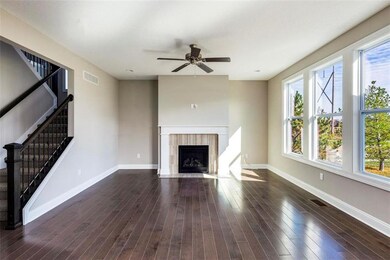 9133 Kenton St, Lenexa, KS 66227 - photo 5