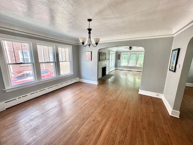 730 W Grove Ave, Waukegan, IL 60085 - photo 4