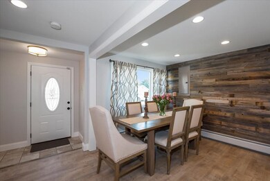 118 Pearl St, South Dartmouth, MA 02748 - photo 5