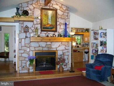 565 Valley Park Rd, Phoenixville, PA 19460 - photo 7