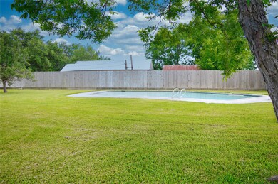 4102 Old Chocolate Bayou Rd, Manvel, TX 77578 - photo 5