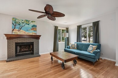 unlisted-address, Naperville, IL 60563 - photo 7