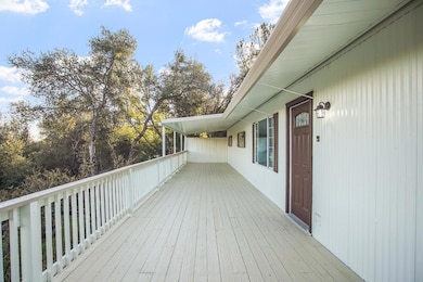 20718 Lower Hillview Dr, Sonora, CA 95370 - photo 2