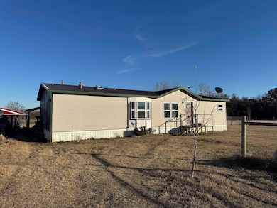 1110 Cason Rd, Marlow, OK 73055 - photo 2