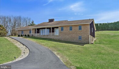 44 Butlers Ln, Mohnton, PA 19540 - photo 2