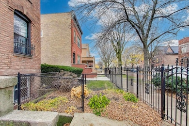 902 S Claremont Ave, Chicago, IL 60612 - photo 4