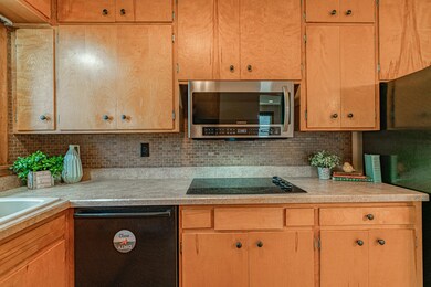 1313N17thSt_0009