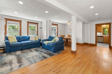 8 Adams St, Salem, MA 01970 - photo 3